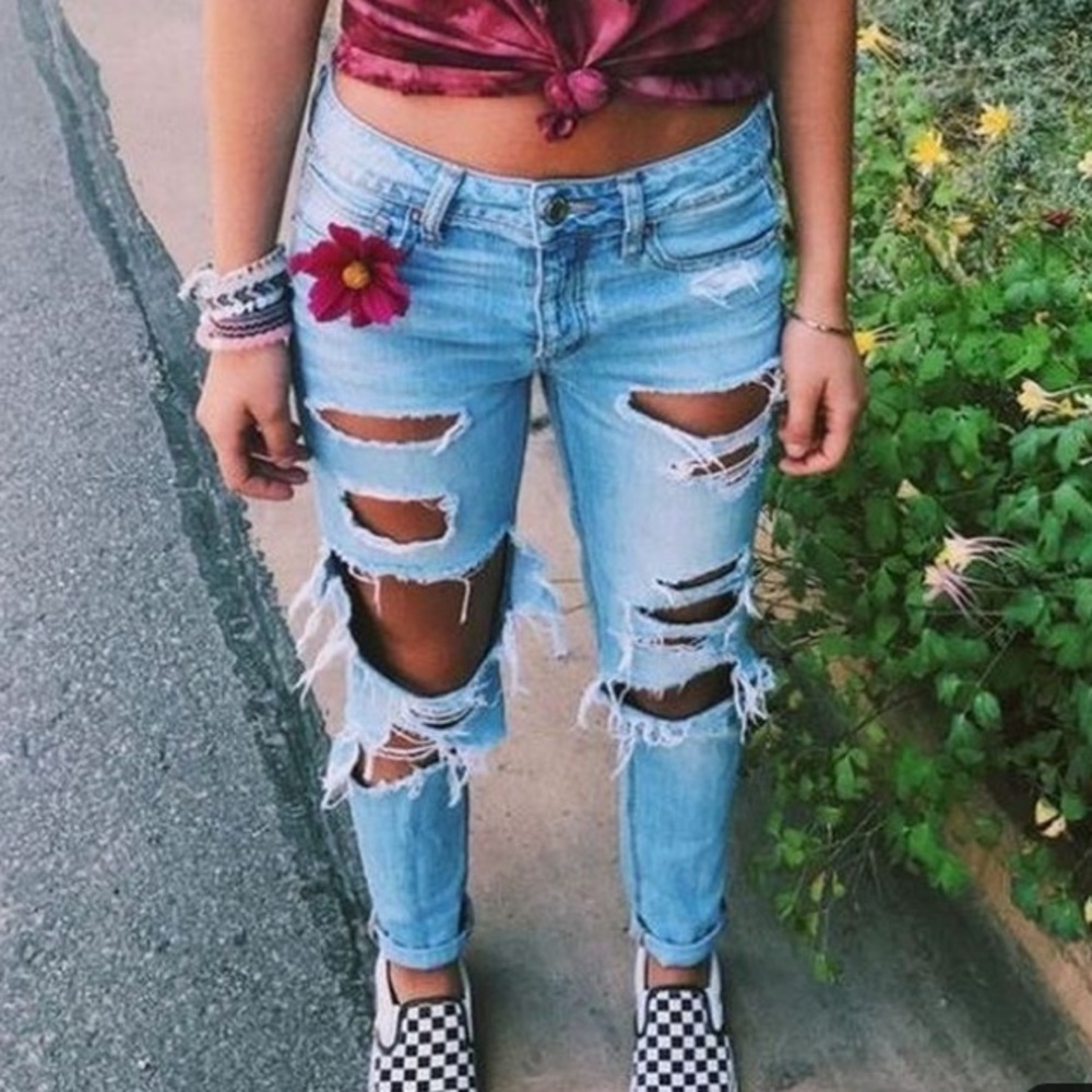 MACHINE Distressed & Ripped Jeans
